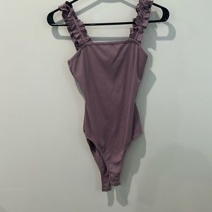 Le Lis ruffle ribbed bodysuit